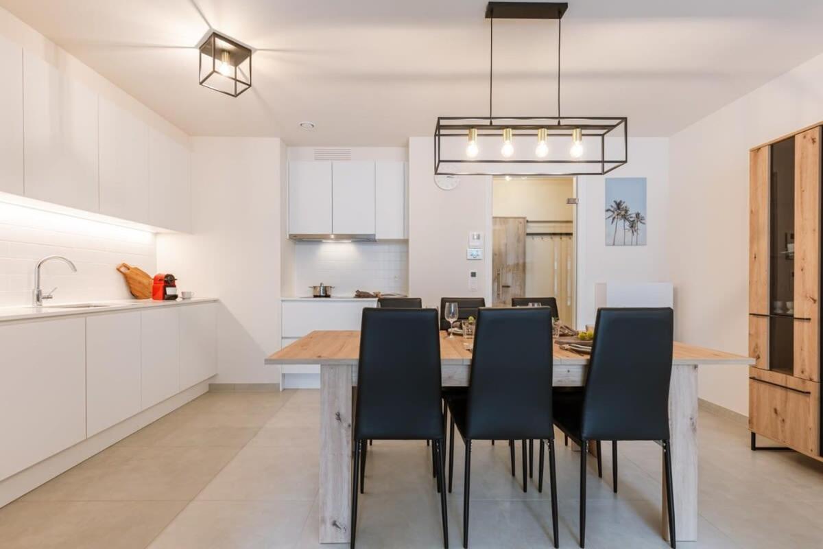 Huswell - Bright Apartment Only 5 Minutes From The Beach 米德尔克尔克 外观 照片